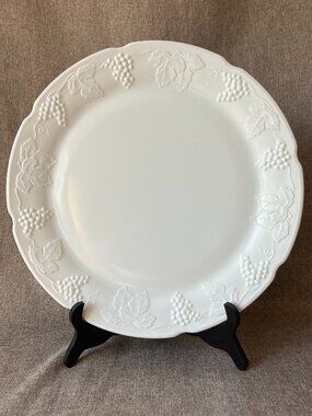 Vintage Indiana Colony Milk Glass Harvest Grape Large 14" Round Serving Platter
